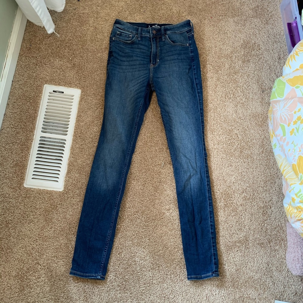 Hollister skinny jeans. Dark